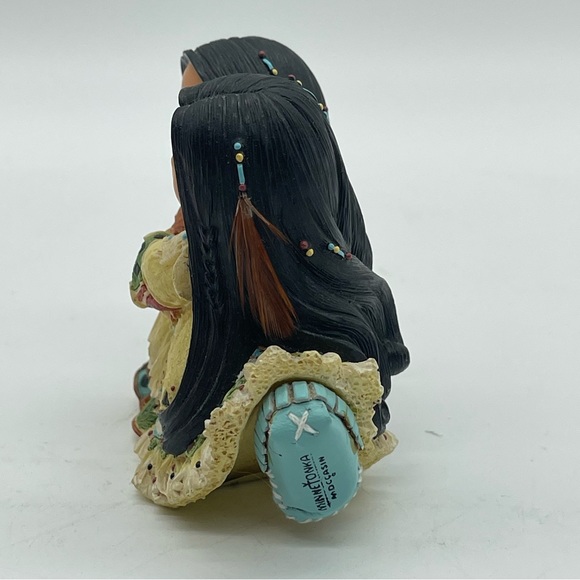 Friends of the Feather Girls Hugging Figurine - Picture 5 of 7